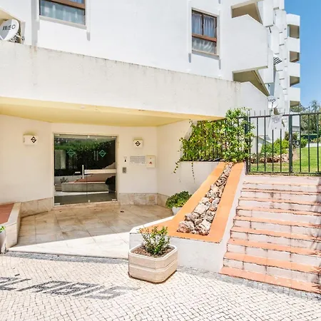 Lovely 1Bed Flat Short Walk To The Marina Vilamoura Quarteira Exterior photo