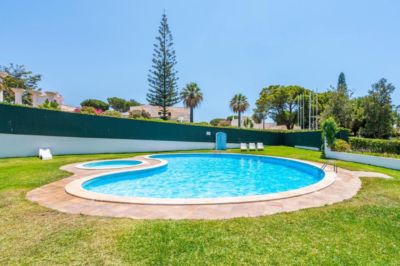 Lovely 1bed Flat Short Walk To The Marina Vilamoura Apartment